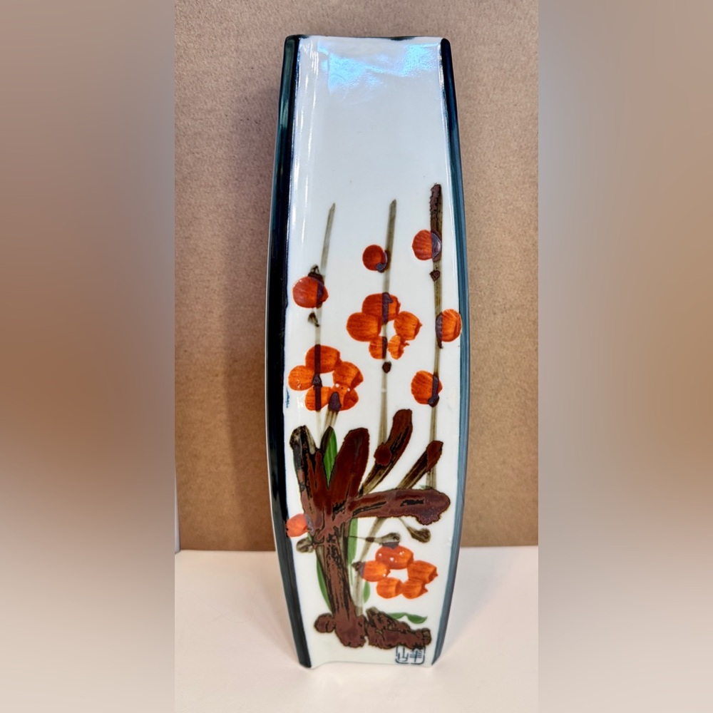 1970s Hand Painted Japanese Vase